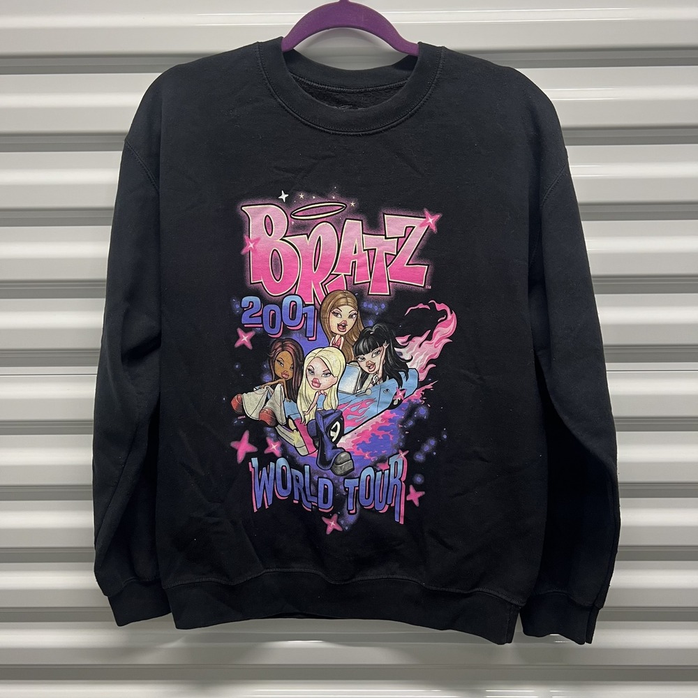 Bratz Size Medium Womens Black Graphic‎ Sweatshirt 2001 World Tour Y2K Pullover